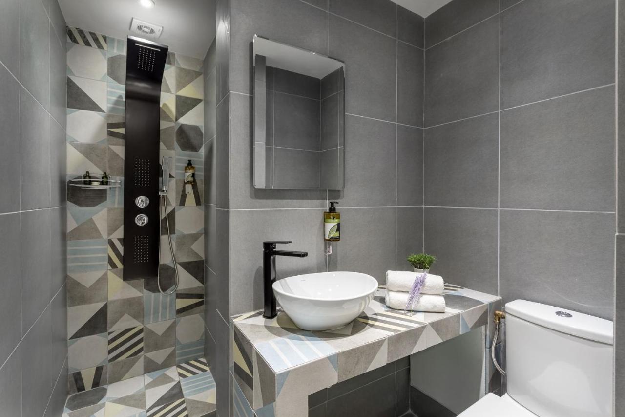 Supreme Luxury Suites By Athens Stay ภายนอก รูปภาพ