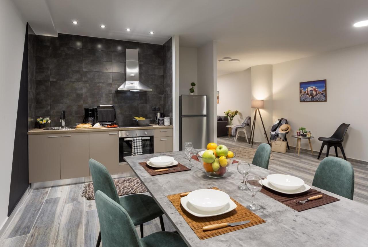 Supreme Luxury Suites By Athens Stay ภายนอก รูปภาพ