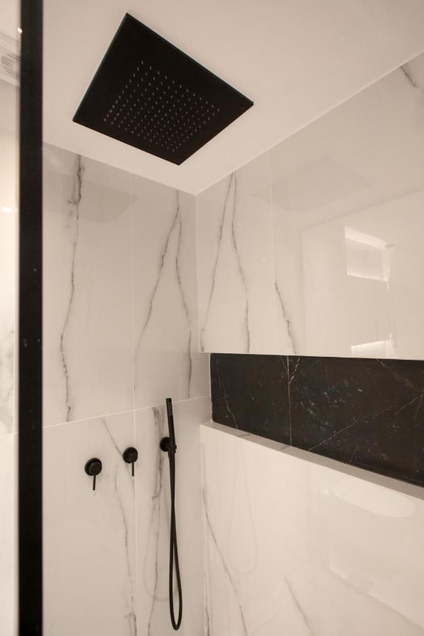 Supreme Luxury Suites By Athens Stay ภายนอก รูปภาพ
